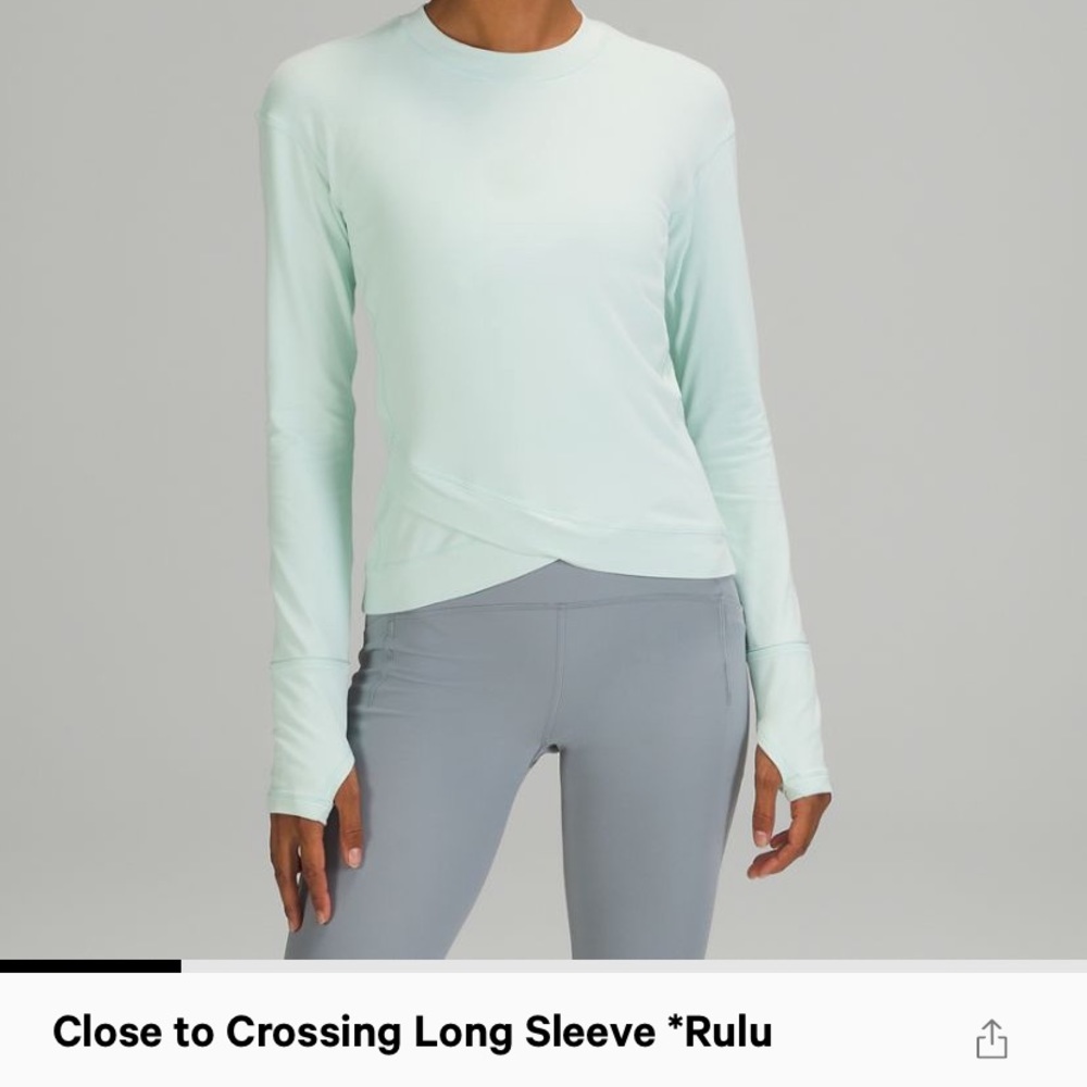 Lululemon close to crossing long sleeve *Rulu Size 2 Delicate Mint NWT